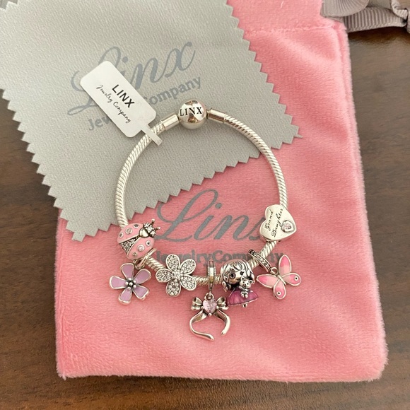 Linx Snake Chain Bracelet with Grandmother and Granddaughter Themed Charms - Picture 4 of 7